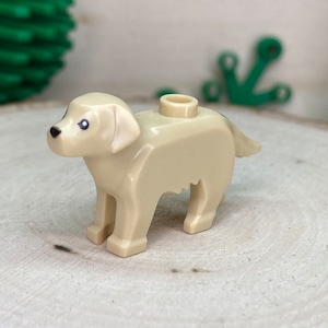 LEGO® Dog: Labrador/Golden Retriever with Black Eyes and Nose – Genuine LEGO® Animal Figure