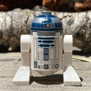 R2-D2, Astromech Droid with a Flat Silver Head - Star Wars, Genuine LEGO® Minifigure