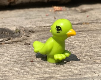 Lime Green Bird with Bright Light Orange Beak & Black Eyes – Genuine LEGO® Animal
