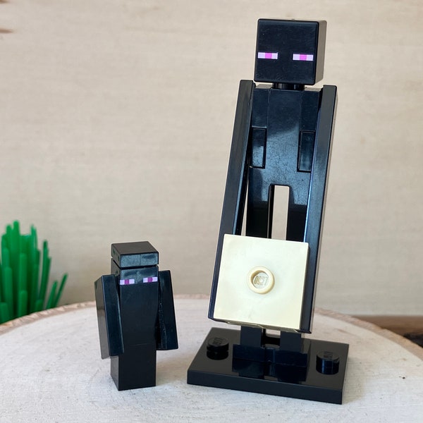 Baby and Momma Enderman holding a block - Minecraft, Genuine LEGO® Minifigures