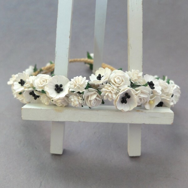 White flowers headpiece - white flower crown - floral wreath - flower hair garland - floral headpiece