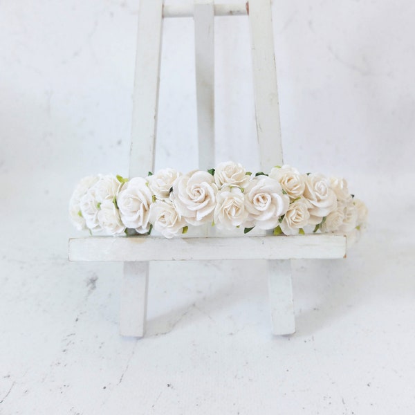 White dainty wedding flower crown, rose headpiece girl, bridal floral halo, head wreath