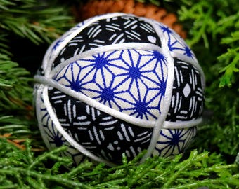 2.5 Inch Diameter Japanese Kimekomi Ball (Quilted Ornamental Ball), Black & Blue Sashiko Patterns