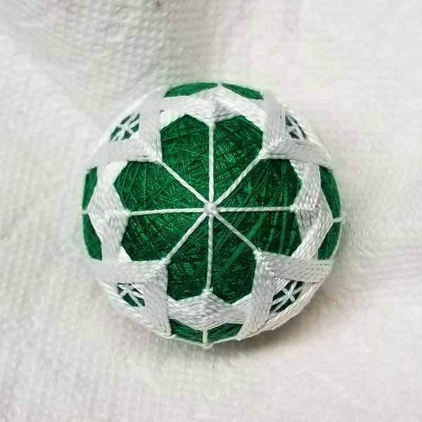 2.0 Inch Diameter Japanese Temari Ball (Embroidered Ornamental Ball),White 4 Petal Flower Pattern on Green Ball