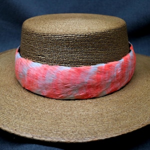 Leihulu humupapa second（blue） Hawaiian Feather Lei, Hat Band Lei Hulu Humu Papa, Natural White