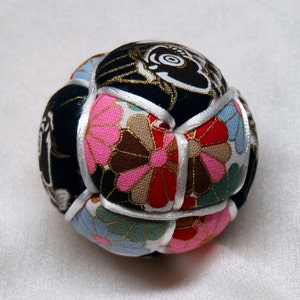 2.5 Inch Diameter Japanese Kimekomi Ball Quilted Ornamental Ball, Colorful Ball with Koi Japanese Carp Motif image 5