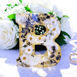 Desk Letter Custom LED Resin Letters | Real Dried Flowers | Personalized Floral Keepsake, Gift for Her, Baby Decor, Memorial | Holiday Decor