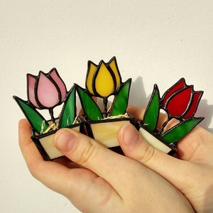 Stained Glass Tulip Stained glass Flower in a pot Gift for grandma birthday Mothers day gift Flower suncatcher