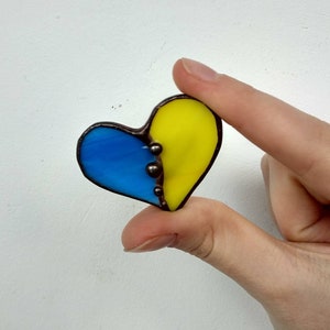 Ukraine flag pin Stained glass brooch Ukraine stained glass Ukraine heart pin Patriotic gift