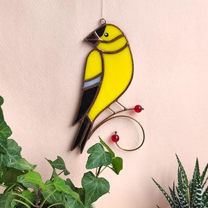 Goldfinch Stained Glass Window Suncatcher – Handmade Bird Lover Gift, Garden Art Decor