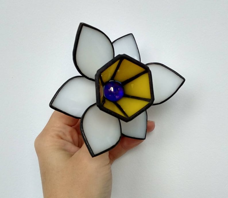 Stained glass flower Daffodil gift Garden decor Birth month flowers 3d stained glass Everlasting flowers image 6