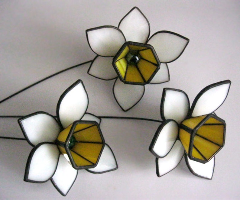 Stained glass flower Daffodil gift Garden decor Birth month flowers 3d stained glass Everlasting flowers image 1