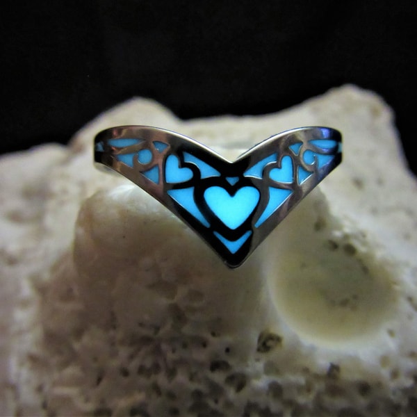Heart ring/ Glow in the dark