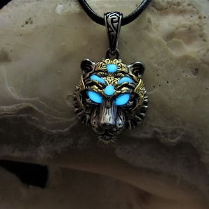 Tiger  Pendant / /Glow in the dark