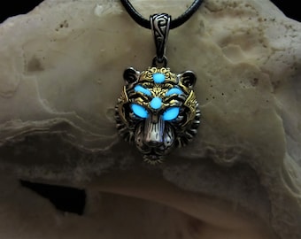 Tiger  Pendant / /Glow in the dark