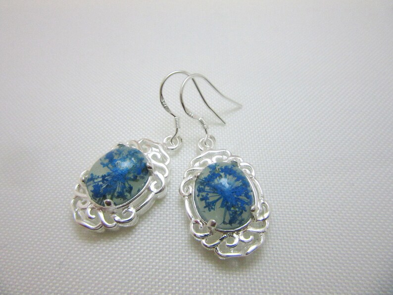 Earrings glow in the dark real flower