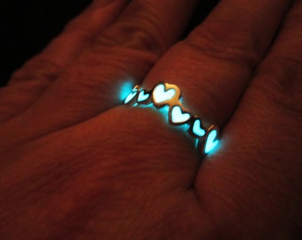 Hearts ring glow in the dark
