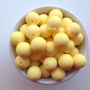 19mm Cream Yellow Silicone Beads