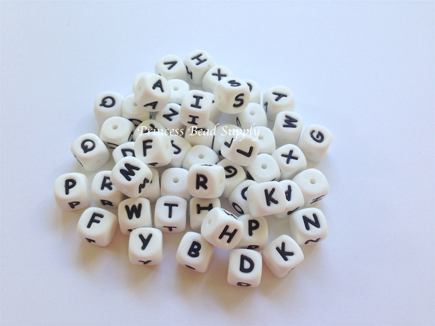 Silicone letter best sale beads