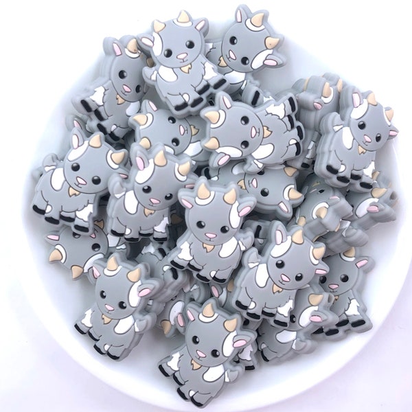 Light Gray Goat Silicone Focal Beads