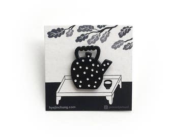 Teapot3 Enamel Pin