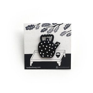 Teapot3 Enamel Pin