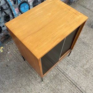 Paul Mccobb vintage mid century small maple cabinet black & white sliding doors iron base nice image 4