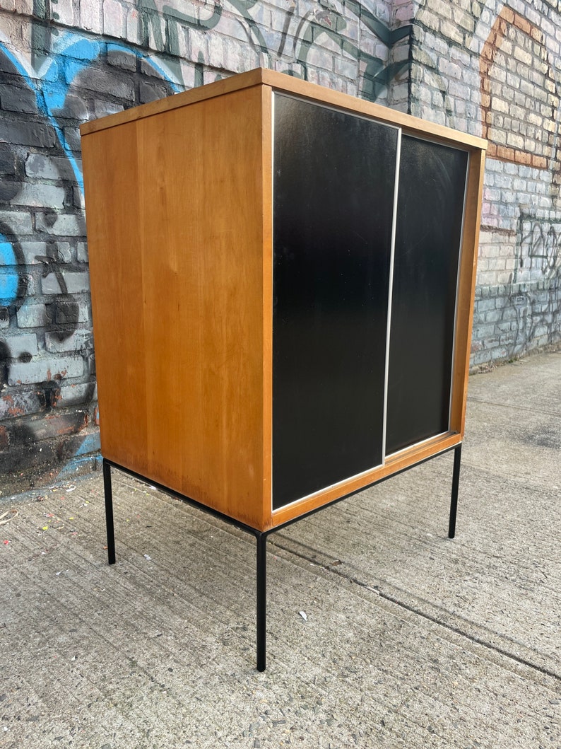 Paul Mccobb vintage mid century small maple cabinet black & white sliding doors iron base nice image 8