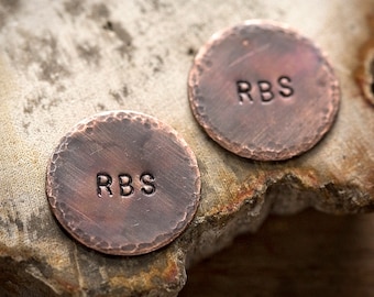 Personalized 7/8&quot; Initial Golf Ball Marker | Father&#39;s Day Golfer Gift for Groomsmen Husband Dad Grandfather | Distressed Copper