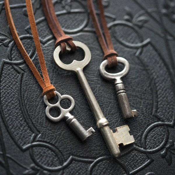 Authentic Skeleton Key Necklace | Vintage Antique Barrel Key Necklace for Men Women