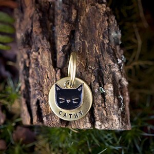 Personalized Cat ID Tag | Gold Name Tag | 3/4" Hand Stamped Brass Kitten Pet Tags afbeelding 2