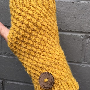 Knitted Handwarmers Pattern,  Easy Fingerless Gloves (Digital Download), texting gloves pattern, straight needles knitting pattern mittens