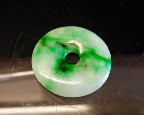 1800s Qing Dynasty Chinese imperial green jadeite… - image 2