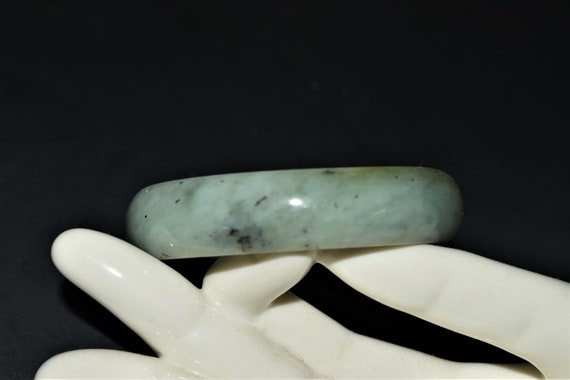 Vintage greenish gray jade with sesame black dots… - image 4