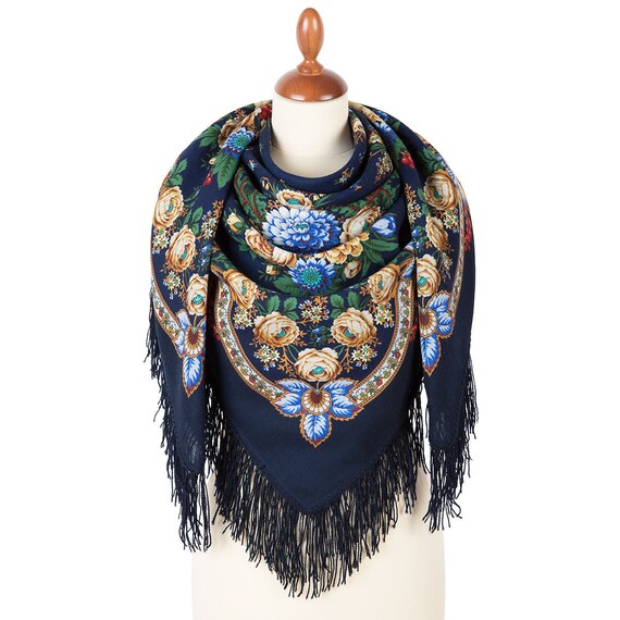 Russian shawl 49" woolen with woolen fringe genuin