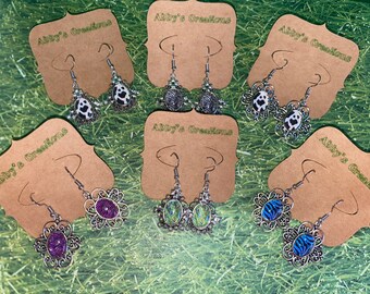 Boucles d'oreilles imprimé animal avec monture vintage en argent, imprimé léopard, imprimé girafe, paon, vache, zèbre, guépard