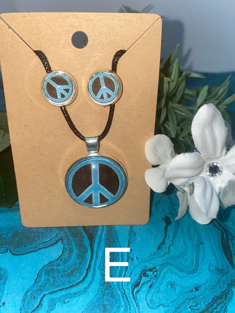 Black Wax Chain Rainbow American Necklace Earrings Hippie Peace Tie Dye Tie Die Glass Cabochon Peace Sign Necklace and Earring Set