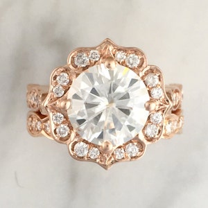 Rose gold cadenza halo ring top