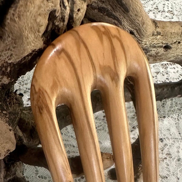 4 prong Olivewood hair fork 4.5”(114 mm) FL.