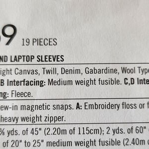 Peut inclure: Un patron de couture pour sacs messagers et pochettes pour ordinateur portable. Le patron est compos&eacute; de 19 pi&egrave;ces et comprend des instructions pour l'utilisation de diff&eacute;rents tissus, entoilages et fournitures. Le patron comprend &eacute;galement des mesures en pouces et en centim&egrave;tres.