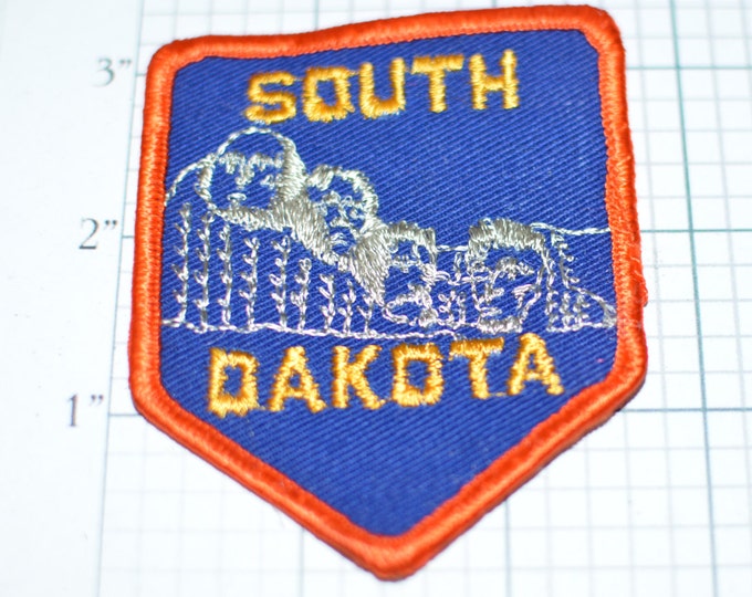 SOUTH DAKOTA Embroidered Sew-On Vintage Souvenir Travel Patch - Black Hills - Mount Rushmore - Sturgis Biker Crazy Horse Biker Patch -  s13
