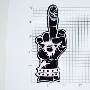 Middle Finger Iron-on Clothing Patch Outlaw Biker Vest Jacket Motorcycle Club MC Backpack 1% Offensive Rude Obscene FU Flip The Bird e23L