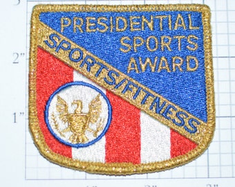 Presidential Sports Award Fitness RARE Iron-On Vintage Patch Sparkly Metallic Gold Thread Exercise Athletics Achievement e10g