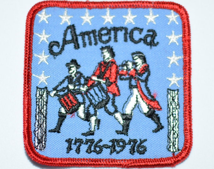 America 1776-1976 Sew-on Vintage Embroidered Clothing Patch American Revolution Independence Bicentennial Patriotic Patriot Freedom USA s18