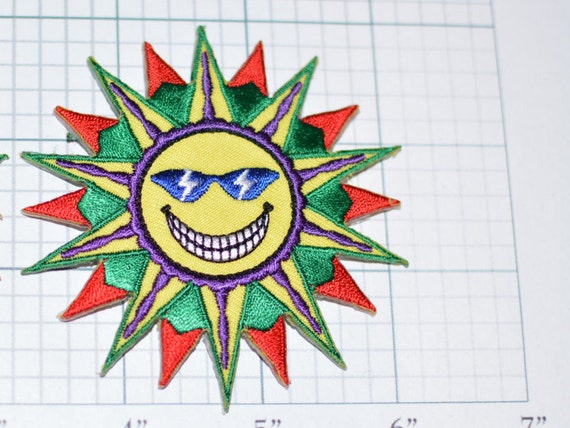 Smiling Sun Vintage Iron-On Vintage Patch Jacket Patch Vest Patch Backpack Patch Hat Patch Fun Cute Embroidered Dress Patch Summer s12