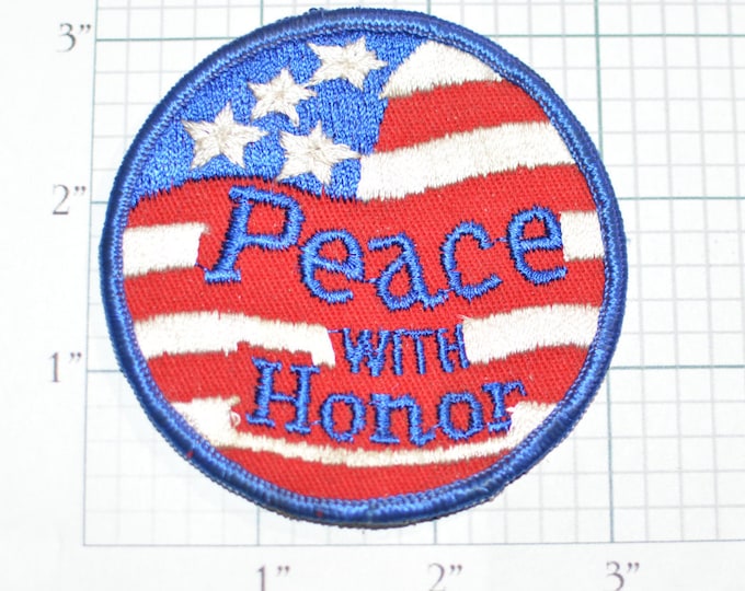 Peace With Honor Vintage Iron-on Embroidered Patch USA Flag for Jacket Vest Backpack Shirt Hat Souvenir Memorabilia Applique Patriotic e18m