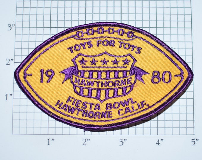Toys for Tots Hawthorne California CA  Fiesta Bowl 1980 Vintage Embroidered Sew-On Clothing Patch for Jacket Shirt Football Collectible e28Q