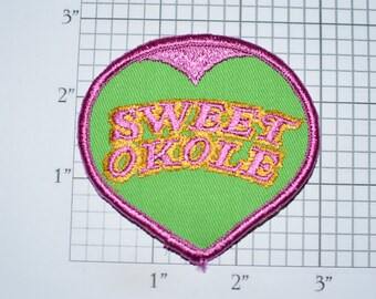 Sweet Okole (Butt in Hawaiian) Iron-On Vintage Patch Maui Oahu Kauai Molokai Lanai Surfing Island State Hawaii HI Rear Ass Bottom Derriere