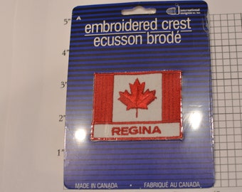 Regina Canada Canadian Flag Crest Sew-On Vintage Embroidered Travel Patch (Sealed Pkg) Emblem Trip Souvenir Collectible Keepsake Pride Badge