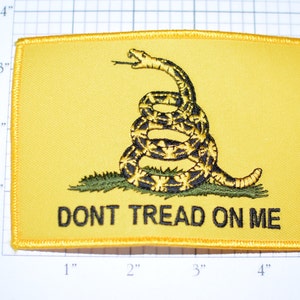 Don't Tread on Me Snake Emblem Yellow Background Iron-On Embroidered Clothing Patch for Military Biker Jacket Vest MC Shirt Hat Backpack